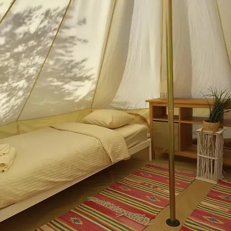 Luxe tent G Park Old Agios Theodoros